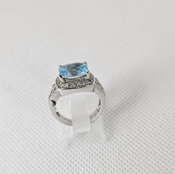 Vintage Genuine Blue Topaz & Diamond Ring Sterling Silver Size 6! - Picture 3 of 9